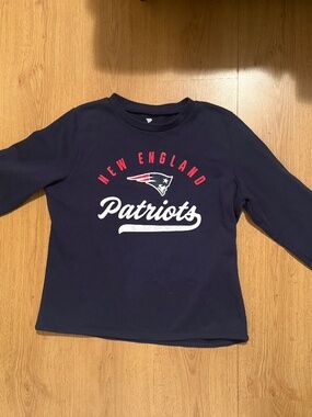 New England Patriots Women’s Crewneck